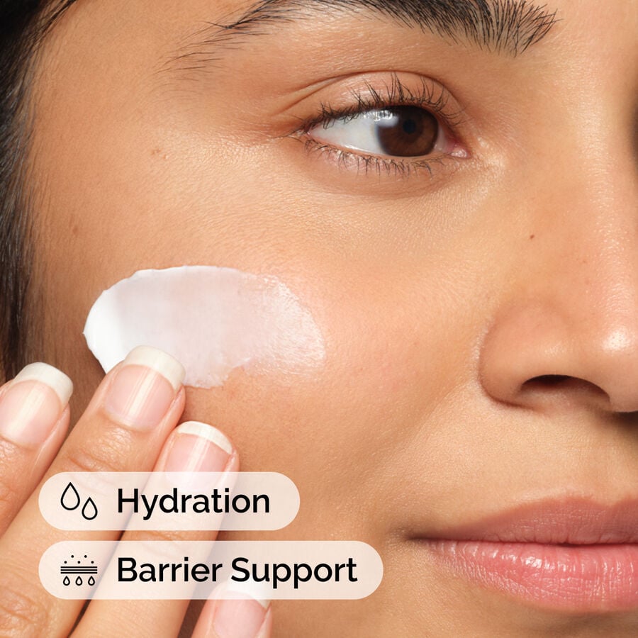 natural-moisturizing-factors-ha-v9 ord-natural-moisturizing-factors-ha-model-application-with-benefits.jpg